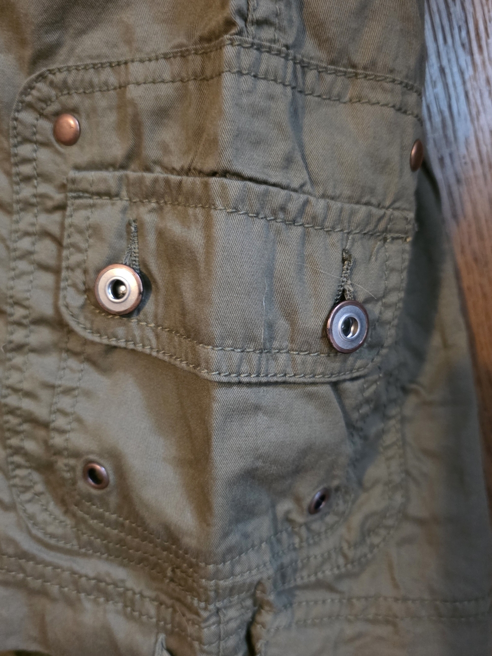 Fashion Bug Women's Olive Green Cargo Shorts - Picture 2 of 8